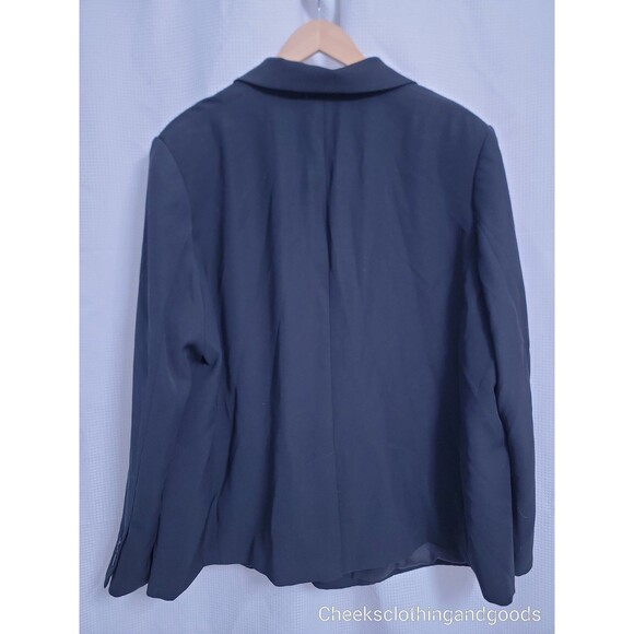 $445 Vince. Crepe One Button Blazer Black Jacket Women's size 22 Flap Pockets - Picture 6 of 9
